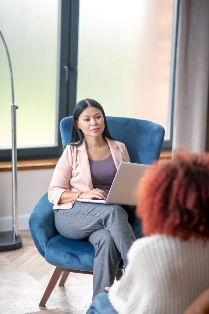 Luxury Psychiatry | Advent Mutual Psychiatrist in Chicago & Orlando