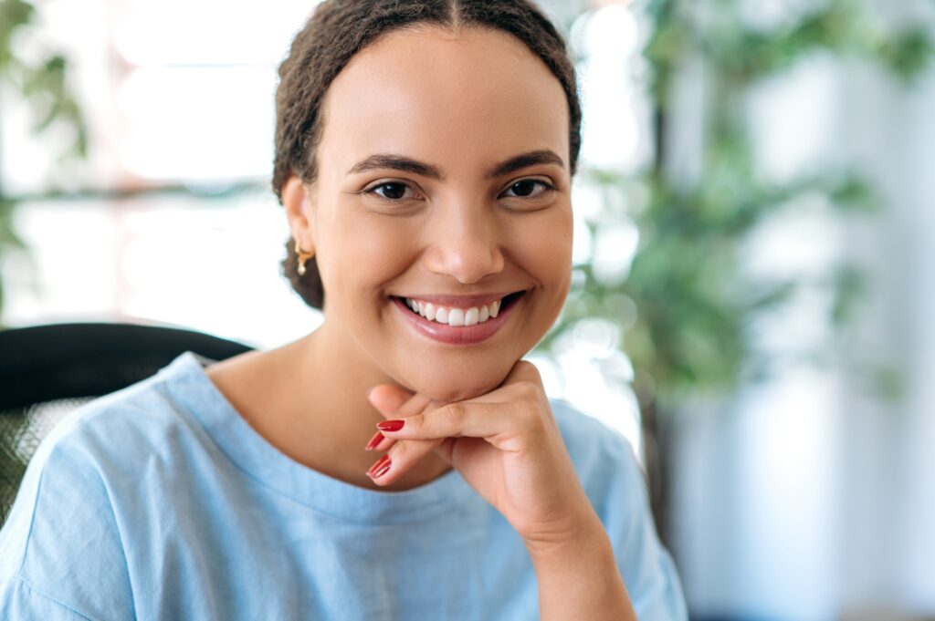 Psychiatrist meeting with a patient to discuss personalized generalized anxiety disorder (GAD) treatment in Orlando, including therapy, medication management, and telehealth options.